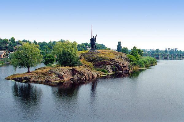 Корсунь-Шевченковский — самобытный город над Росью