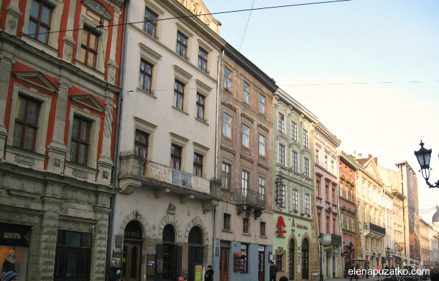 Львів за один день. Аромат кави, шоколаду й чарівності.