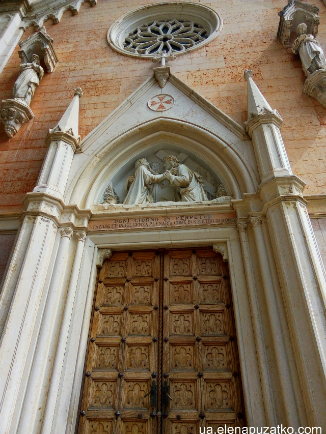 монастырь мадонна делла корона италия фото 14