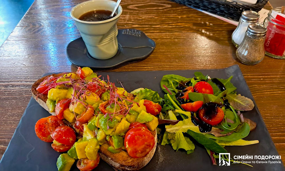 де поїсти в Будапешті, ресторан сніданків, пекарня