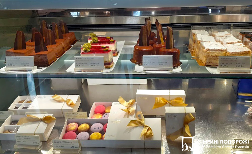 де поїсти в Будапешті - культове кафе Жербо