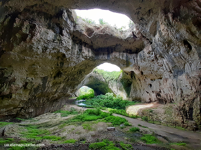 Пещера Деветашка Болгария фото