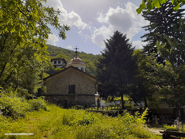Черепишский монастырь Успения Богродицы Болгария фото 18