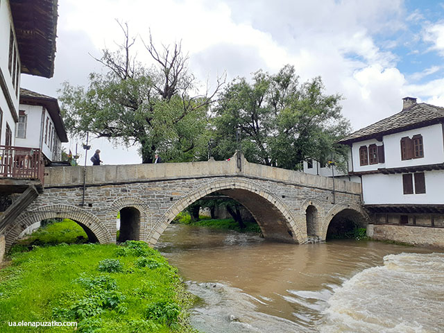 Трявна - город резного солнца. Болгария. Путеводитель.