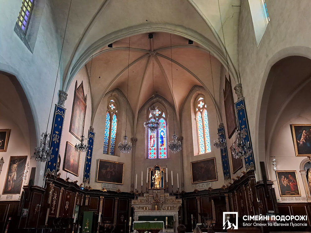 Церковь Нотр-Дам-д’Эсперанс в Каннах внутри