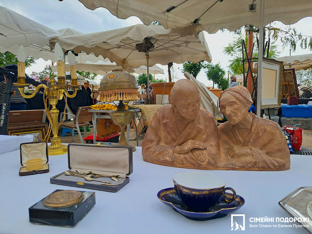 Канны за 1 день. Блошиный рынок возле Старого порта.