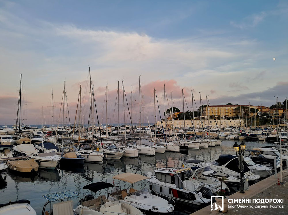 Сен-Жан-Кап-Ферра за 1 день. Яхти в порту.