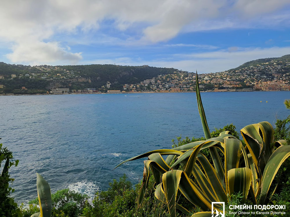 Сен-Жан-Кап-Ферра. Стежка Sentier du Littoral і краєвид на Вільфранш.