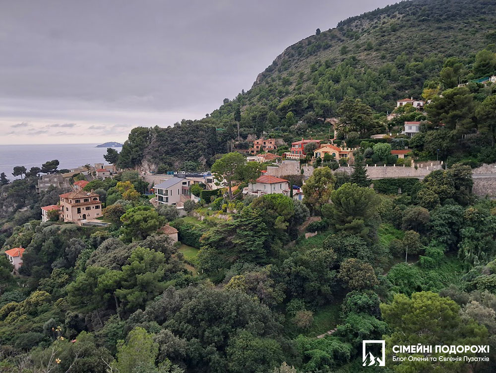 Как доехать до Eze автобусом