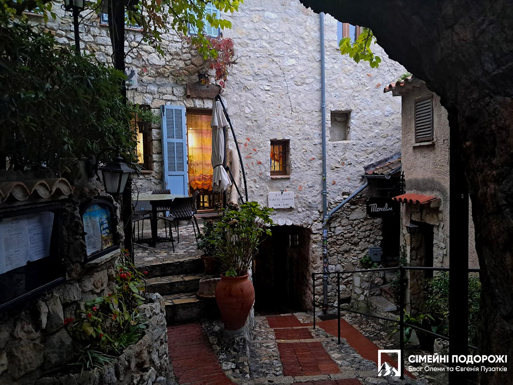 улочки села Эз