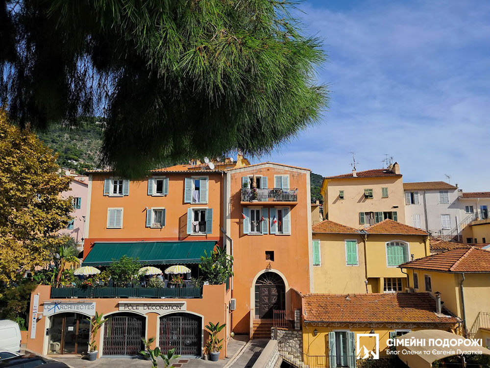 Ресторан у Вільфранш-сюр-Мер на Лазурному узбережжі