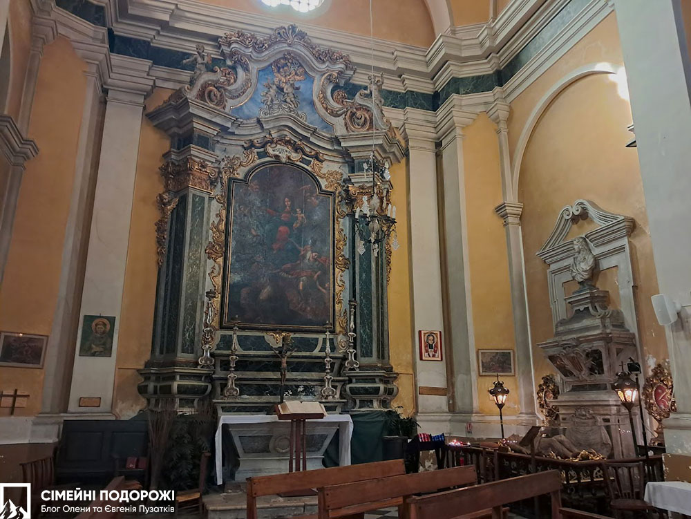 Церковь Сан-Мишель Фильфранш-сюр-Мер легендарная статую Христа