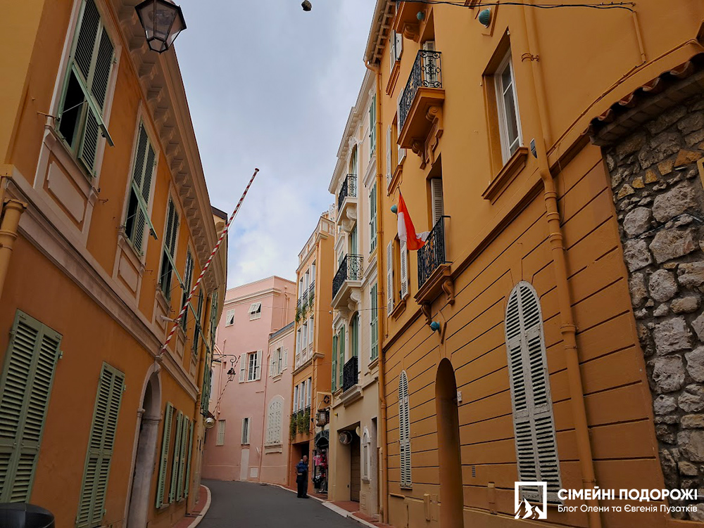 Монако за 1 день: Вулички старого міста Монако-Вілль.