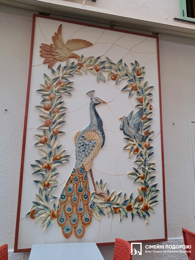 Монако за 1 день. Мозаїка на будинка району Monaco Ville