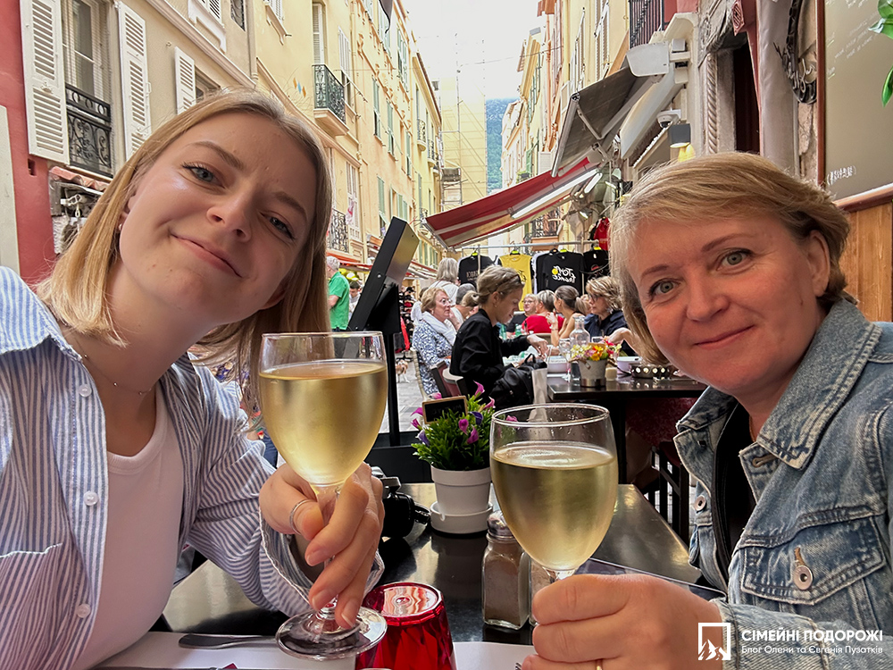 Де поїсти в Монако і скуштувати місцеву кухню. Путівник Монако за 1 день.