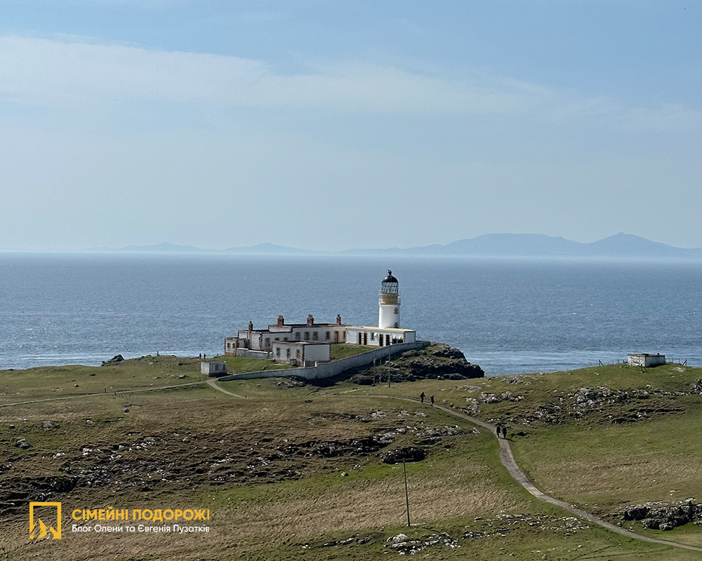 Маяк Нейст-Пойнт - Neist Point. Острів Скай. Подорож Шотландією на авто.
